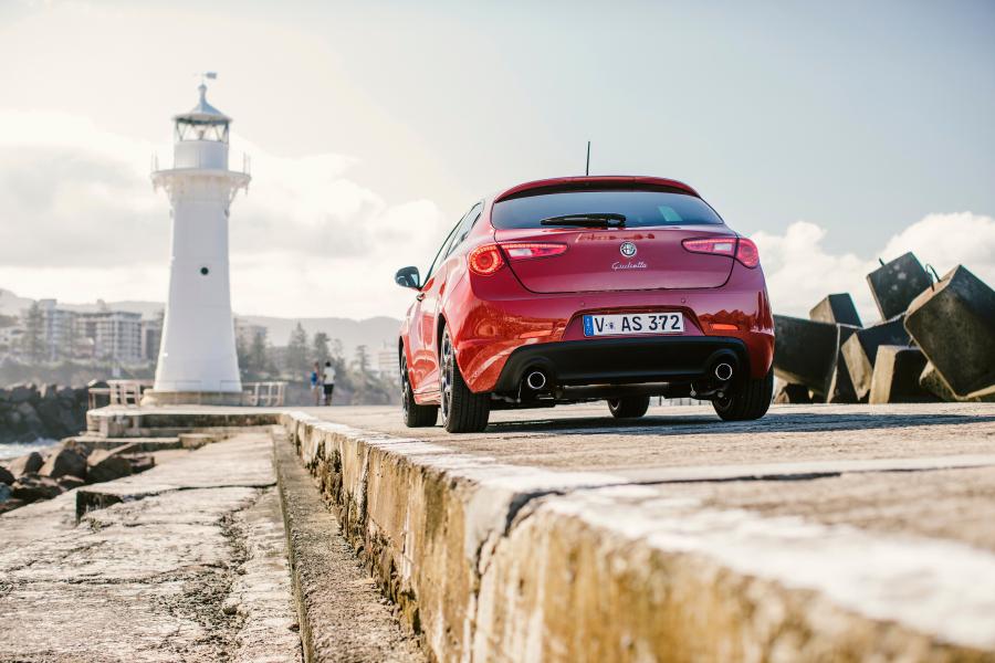  Alfa Romeo Giulietta Quadrifoglio Verde (940) 2015 года  (AU) (фото 19 из 24)